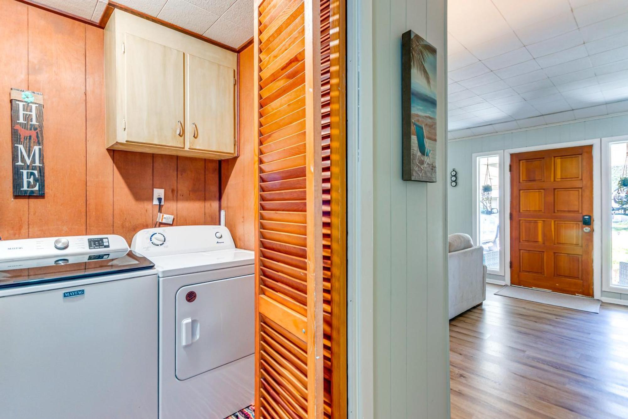 Fort Walton Coastal Retreat With Yard Walk To Beach 포르 월턴 비치 외부 사진